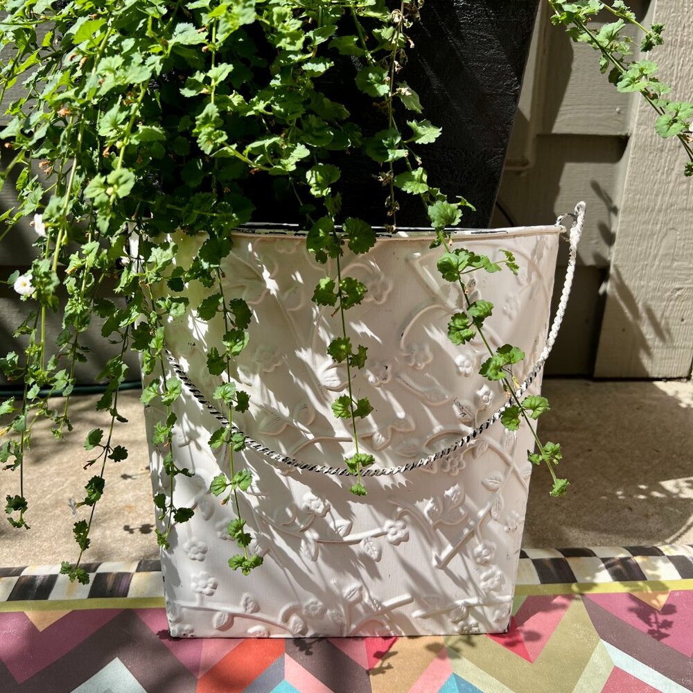Retired SL@H Whitewashed Wall Art/Door Basket